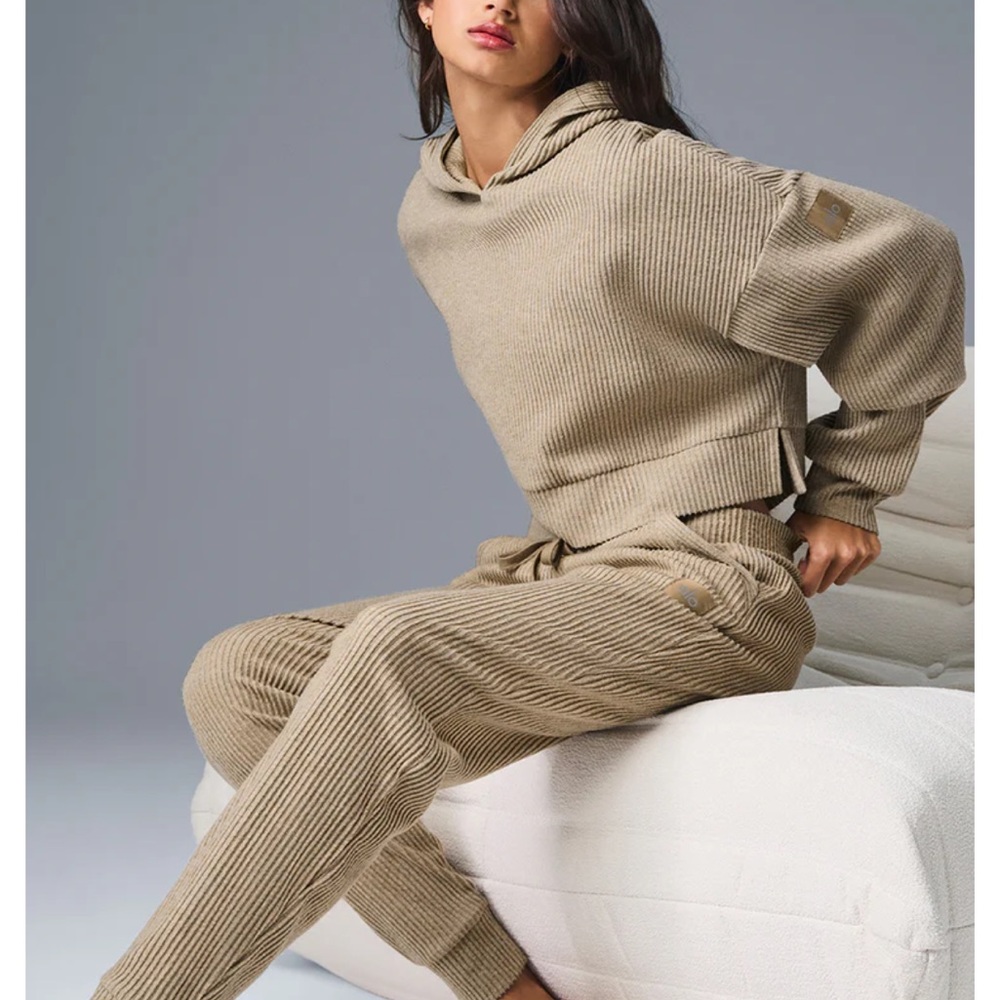 Alo Muse Sweatpant and Hoodie in Gravel Heather